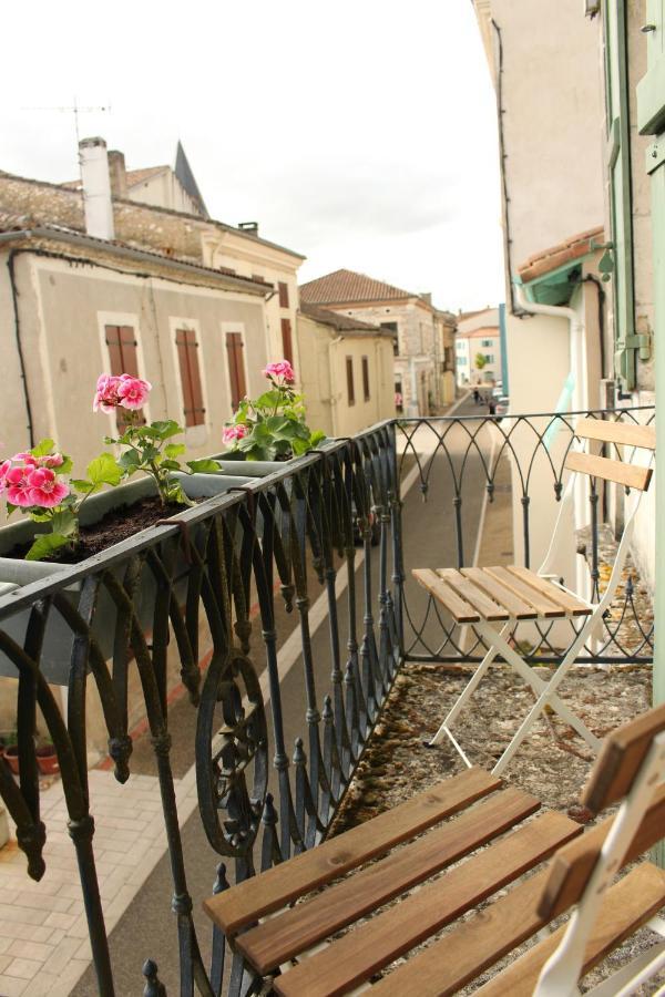 Madamenfrance Bed and Breakfast Monclar-d'Agenais Exteriör bild