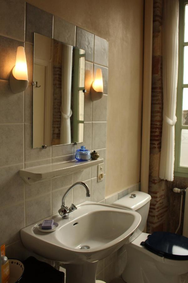 Madamenfrance Bed and Breakfast Monclar-d'Agenais Exteriör bild